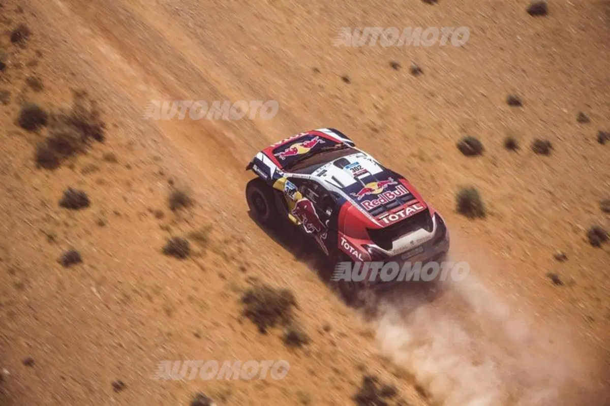 Dakar 2016. Intanto Peugeot schiera due 2008 DKR in Cina (8)