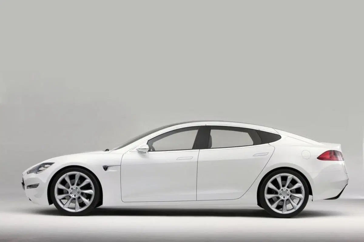 Tesla Model S, è record di autonomia con 728 km [VIDEO] (3)