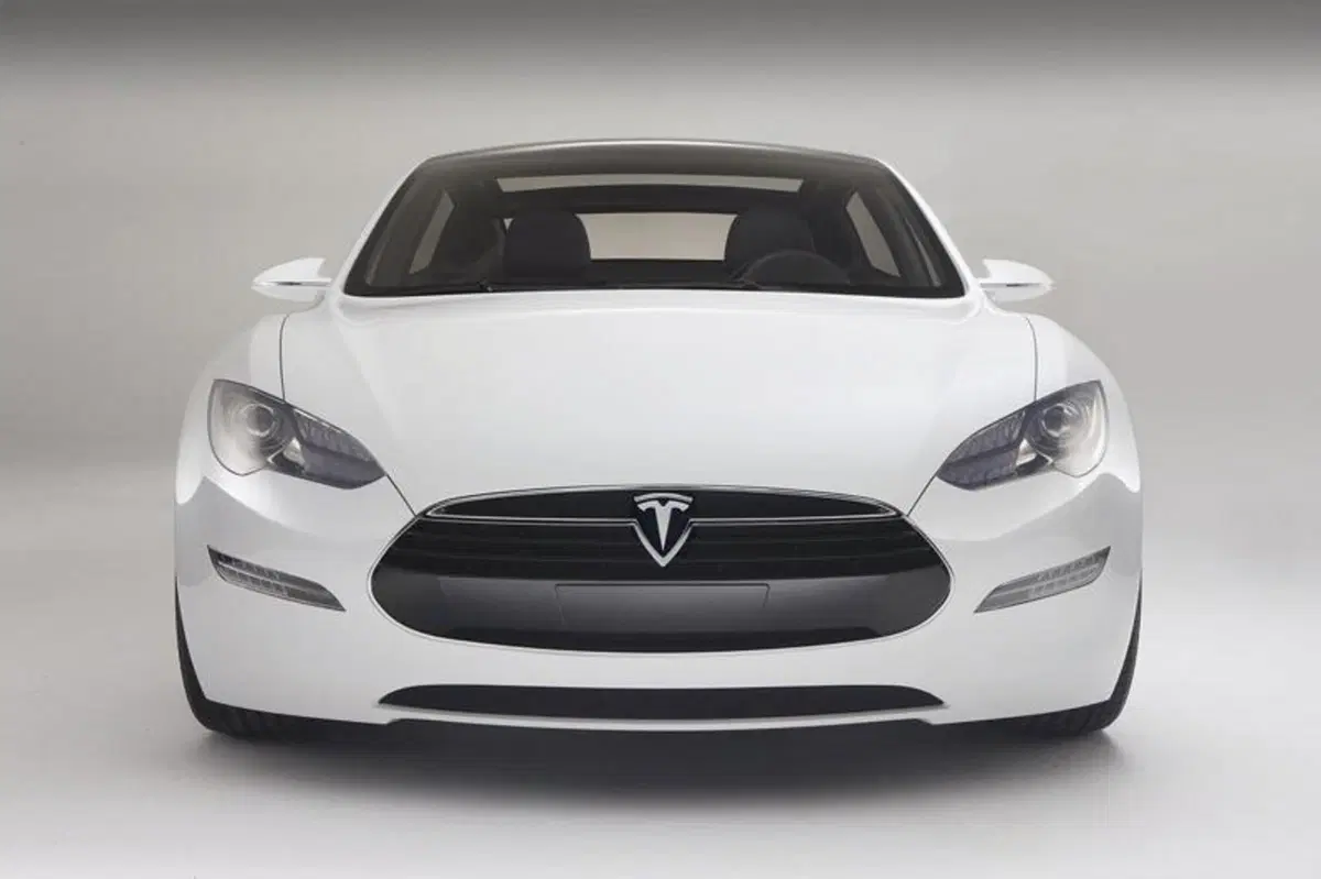 Tesla Model S, è record di autonomia con 728 km [VIDEO] (5)
