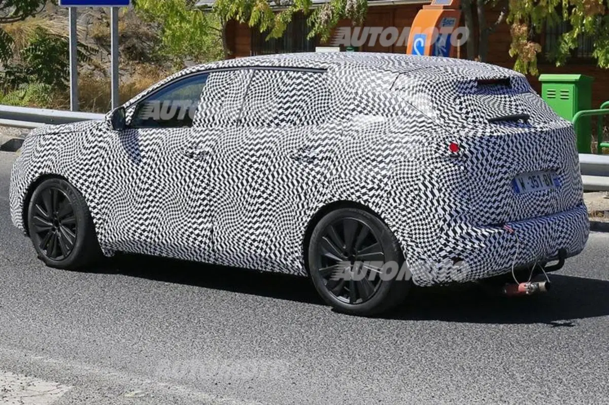 Peugeot 3008, la prossima generazione sarà più SUV (4)