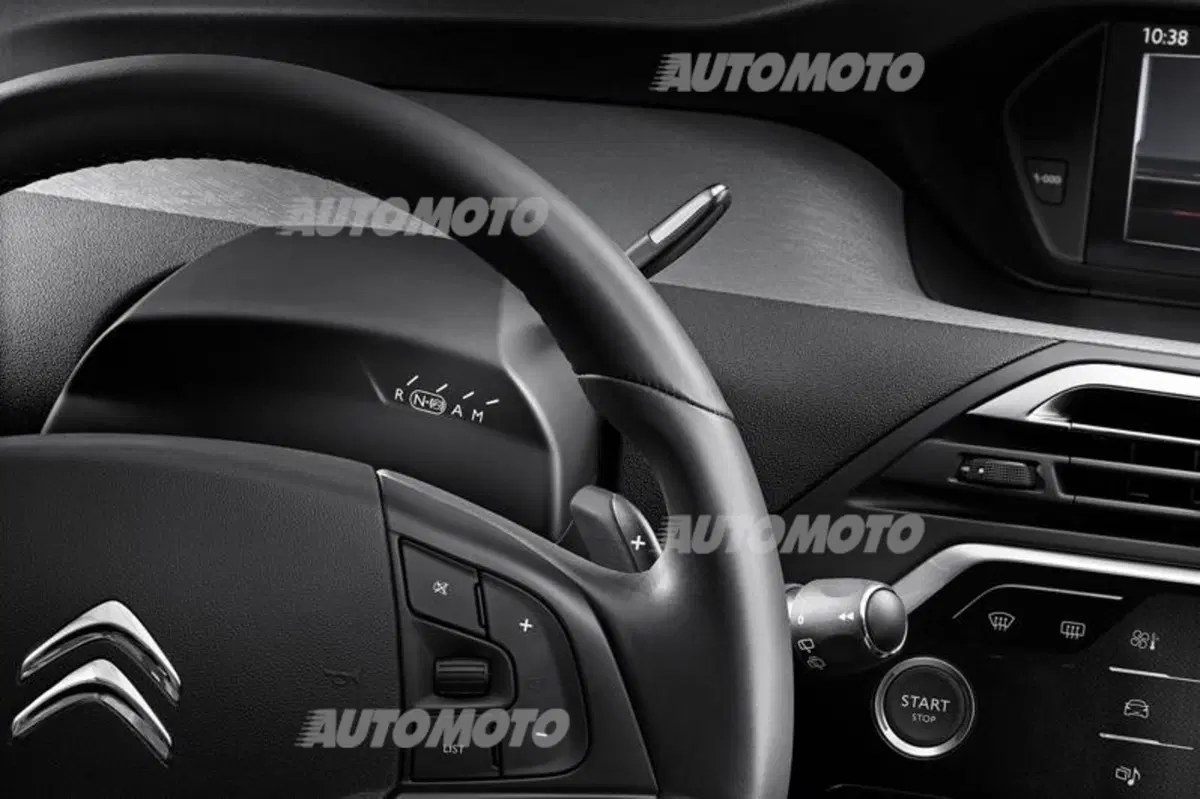 Citroen C4 Picasso 1.6 BlueHDi EAT6 (16)