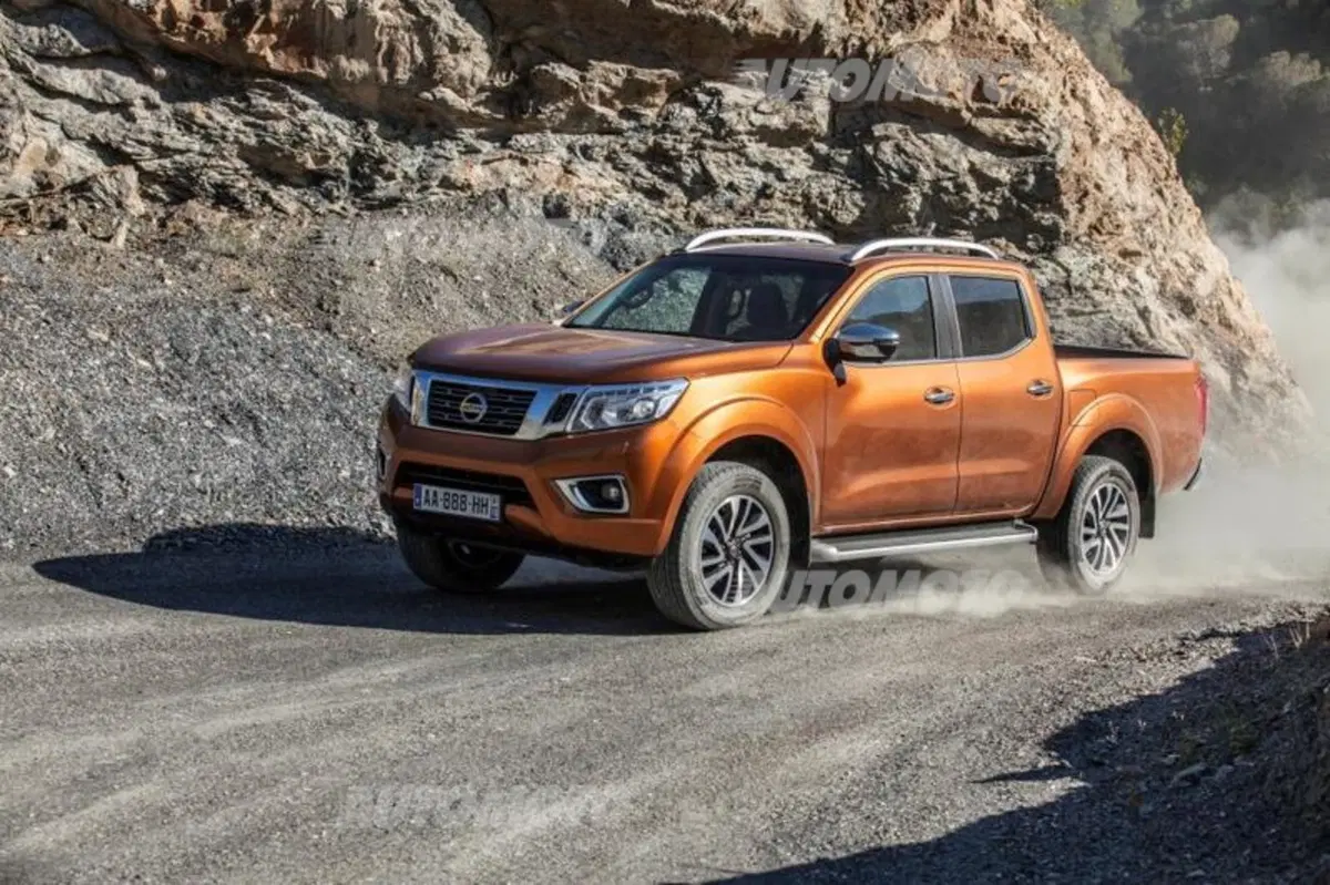 Nissan al Salone di Francoforte 2015 (6)