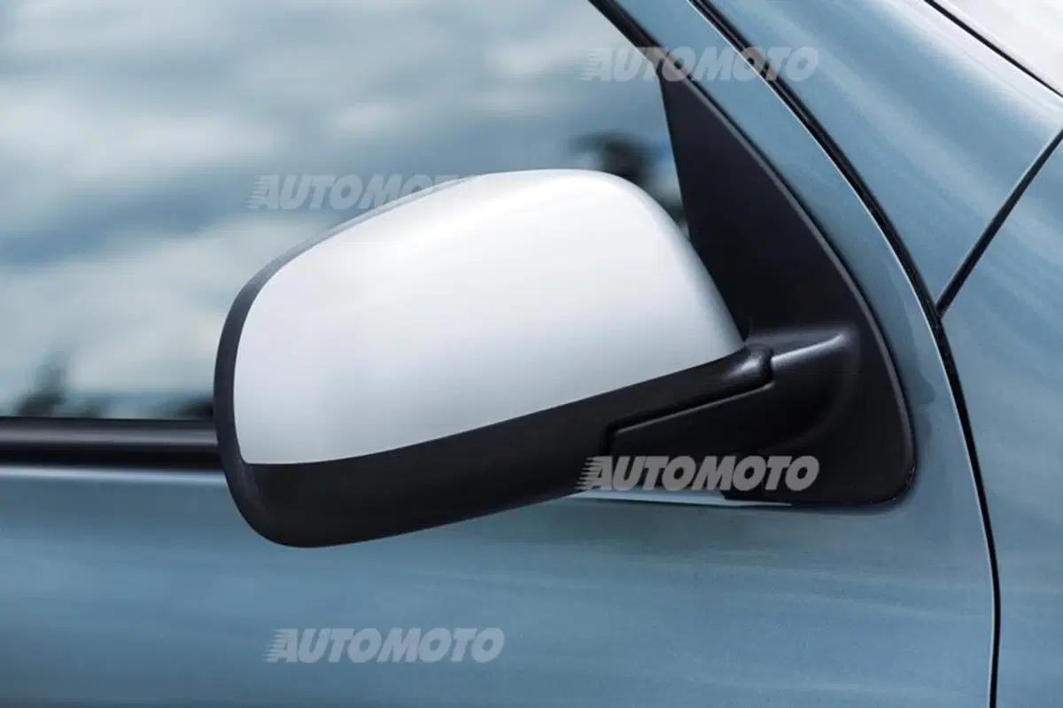 Nissan al Salone di Francoforte 2015 (10)