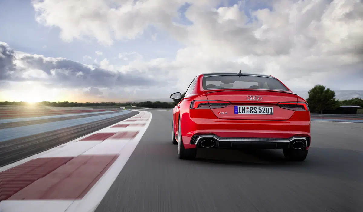 Nuova Audi RS5 2017, sovrasterza e diverte [Video primo test] (2)
