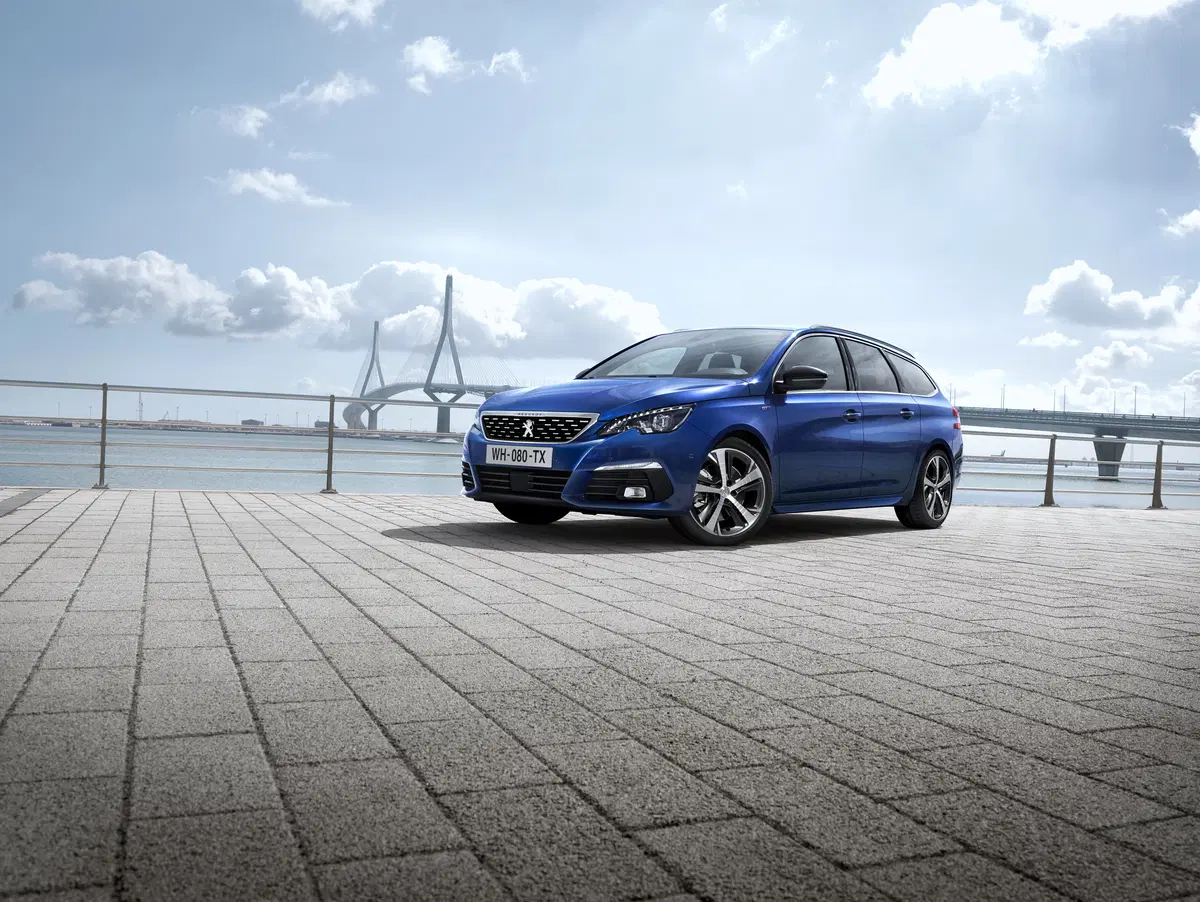 Peugeot 308 restyling 2017, tante novità: look, tecnologia, motore [Video primo test] (13)