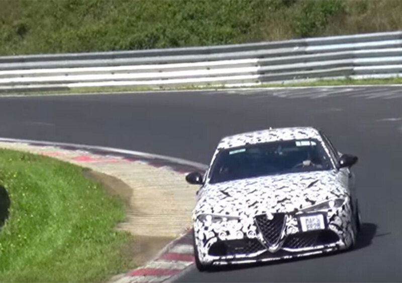 Alfa Giulia in 7&rsquo;43&rdquo; al N&uuml;rburgring? Sarebbe pi&ugrave; veloce di una M4! [Video]