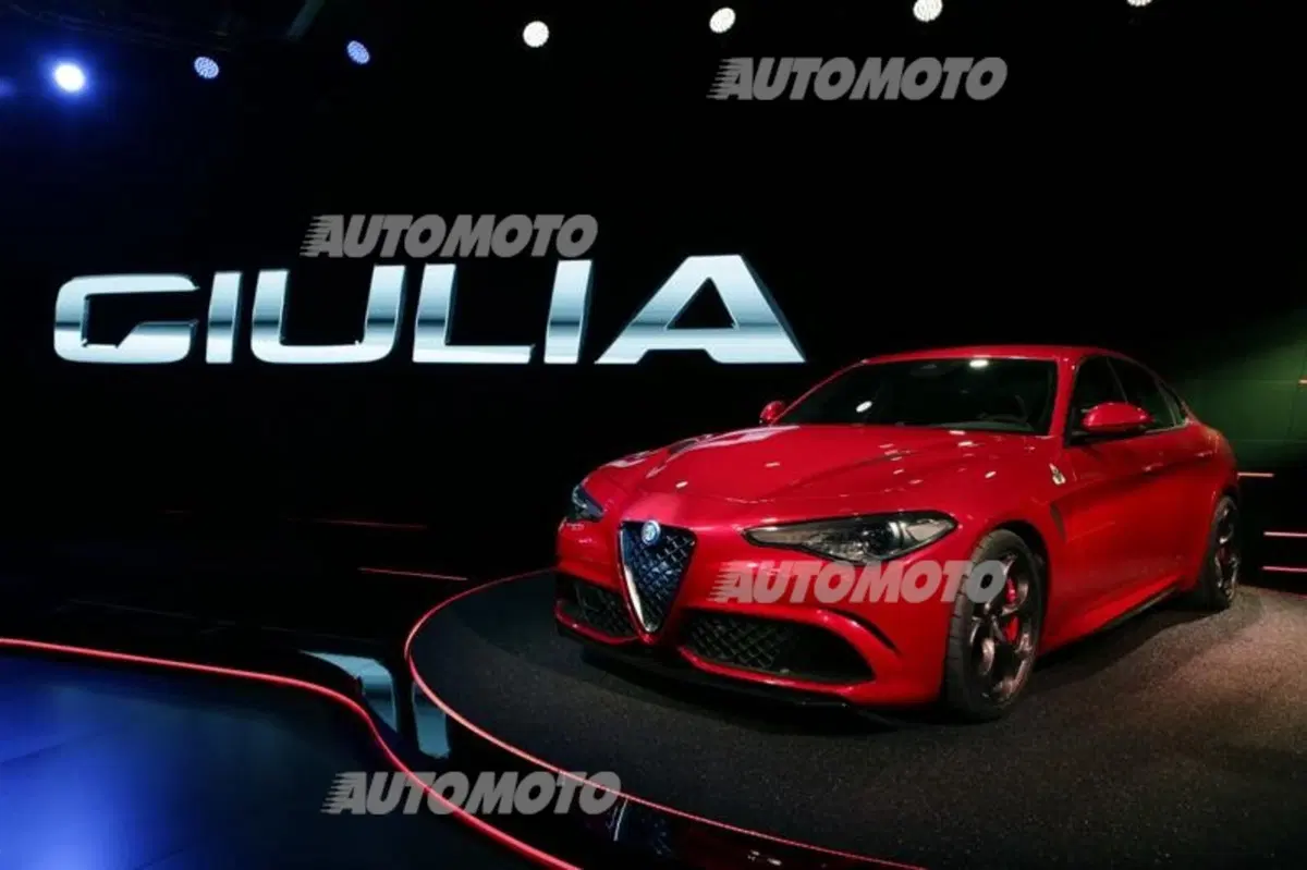 Alfa Giulia in 7’43” al Nürburgring? Sarebbe più veloce di una M4! [Video] (7)