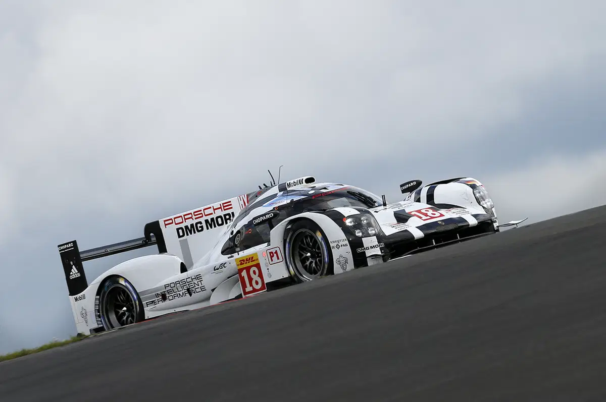 WEC, Nurburgring FP2: Audi davanti, ma Porsche a pochi millesimi (6)