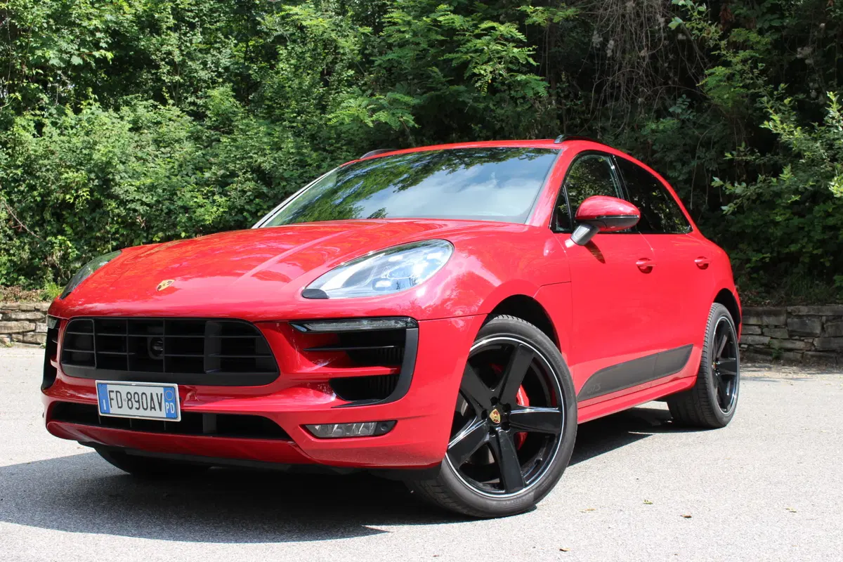 Porsche Macan GTS | Voce da urlo, divertimento puro