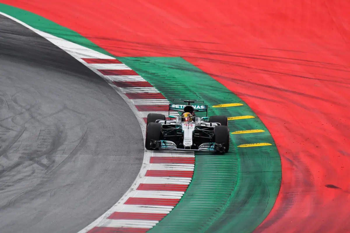 F1, GP Austria 2017: pole per Bottas. Secondo Vettel (17)