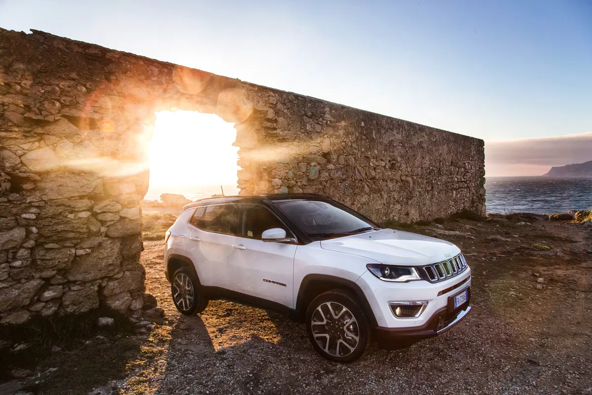 Jeep Compass 2017, attacco USA al mondo degli euro SUV [Video]