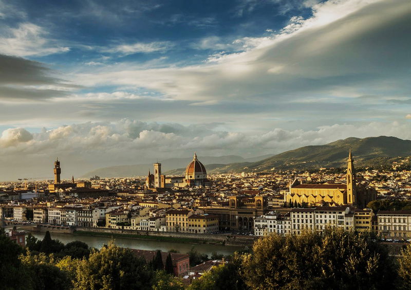 A Firenze ibride ed elettriche parcheggiano gratis