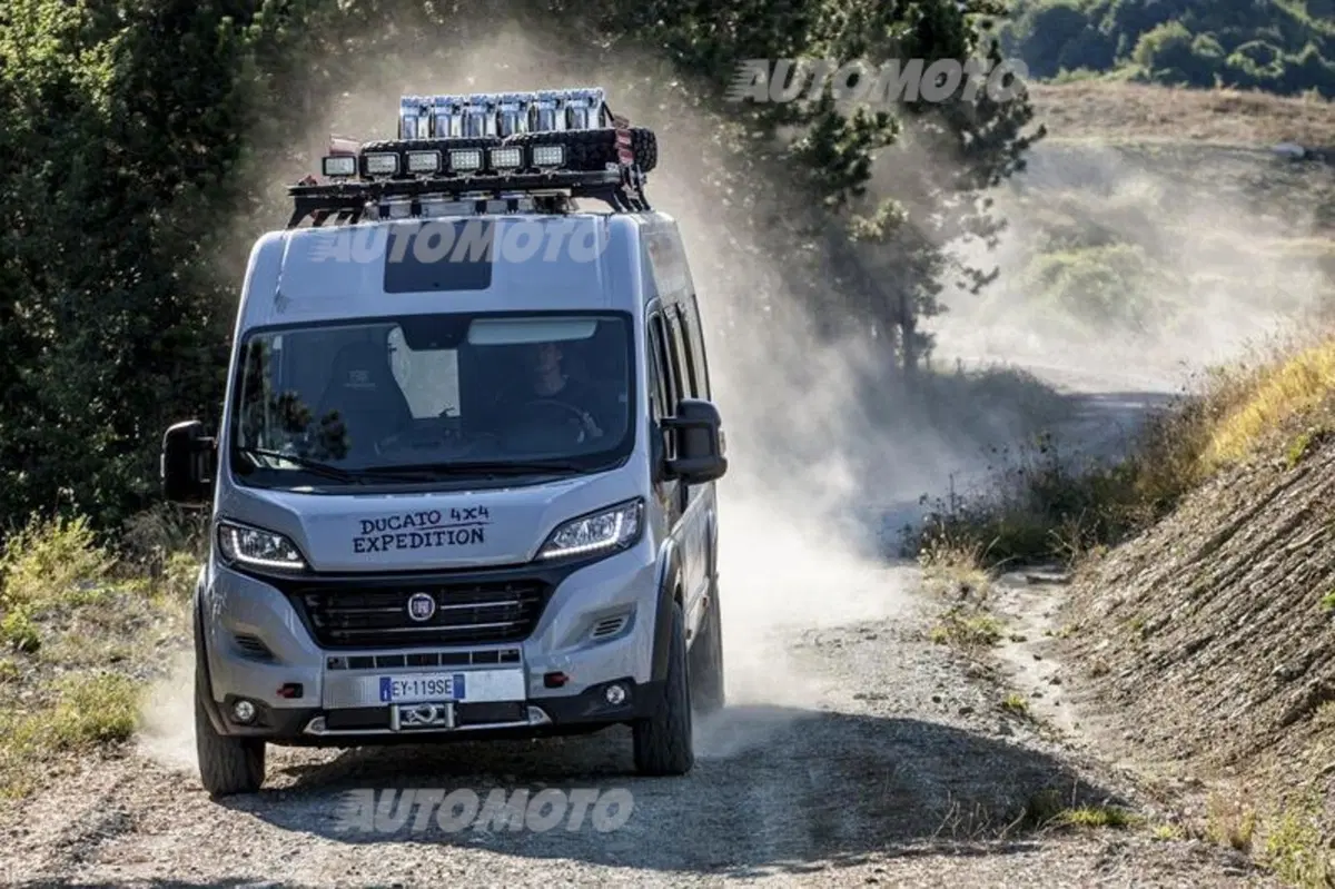 Fiat Ducato 4x4 Expedition: quando il camper è inarrestabile [Video] (2)