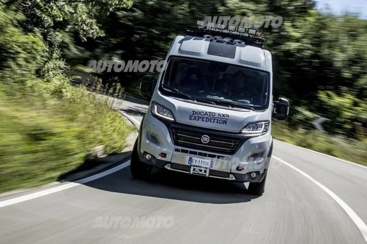 Fiat Ducato 4x4 Expedition: quando il camper è inarrestabile [Video] (3)