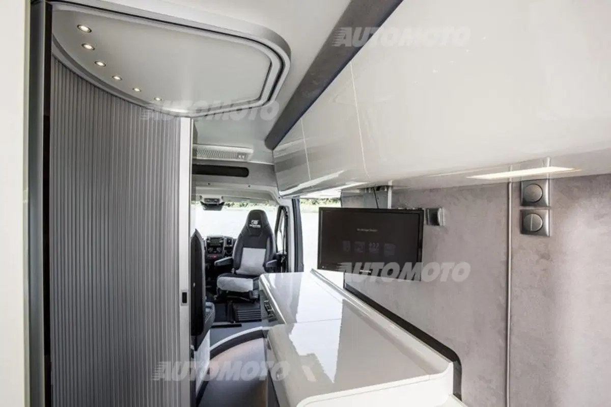 Fiat Ducato 4x4 Expedition: quando il camper è inarrestabile [Video] (10)