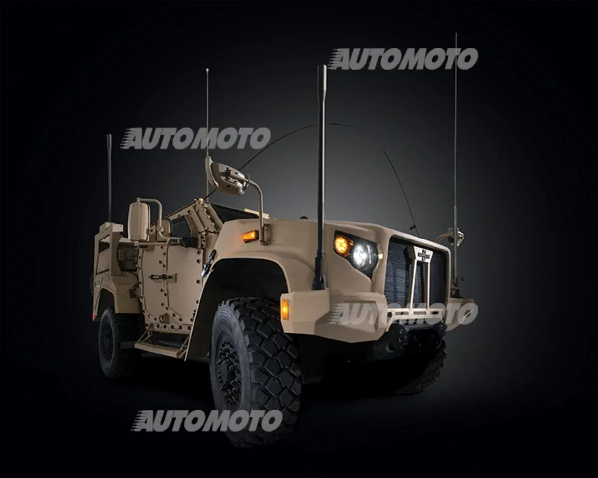 Oshkosh L-ATV, ecco il nuovo veicolo tattico dei Marines (2)