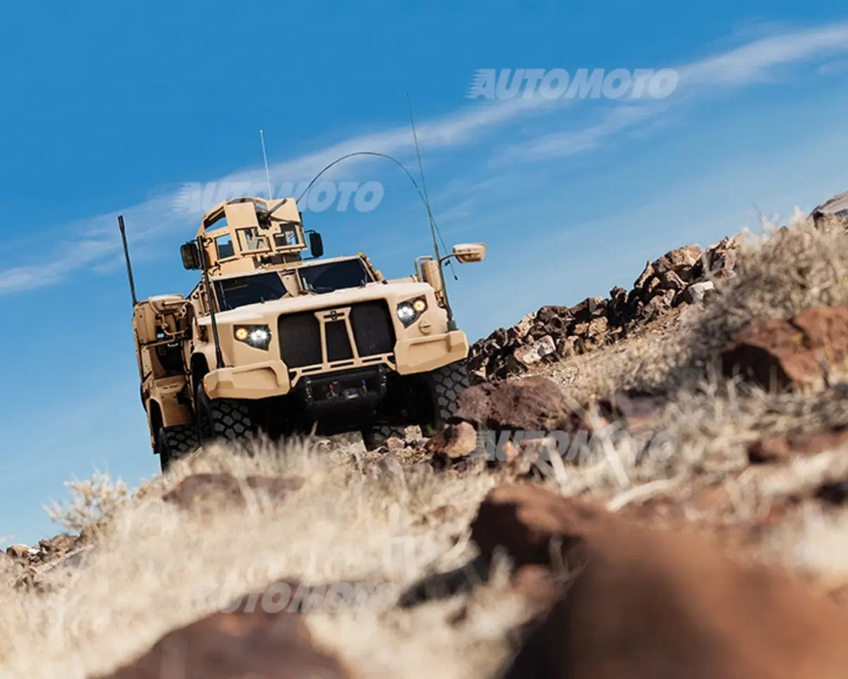 Oshkosh L-ATV, ecco il nuovo veicolo tattico dei Marines (5)
