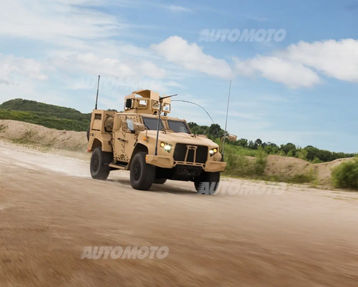 Oshkosh L-ATV, ecco il nuovo veicolo tattico dei Marines (14)