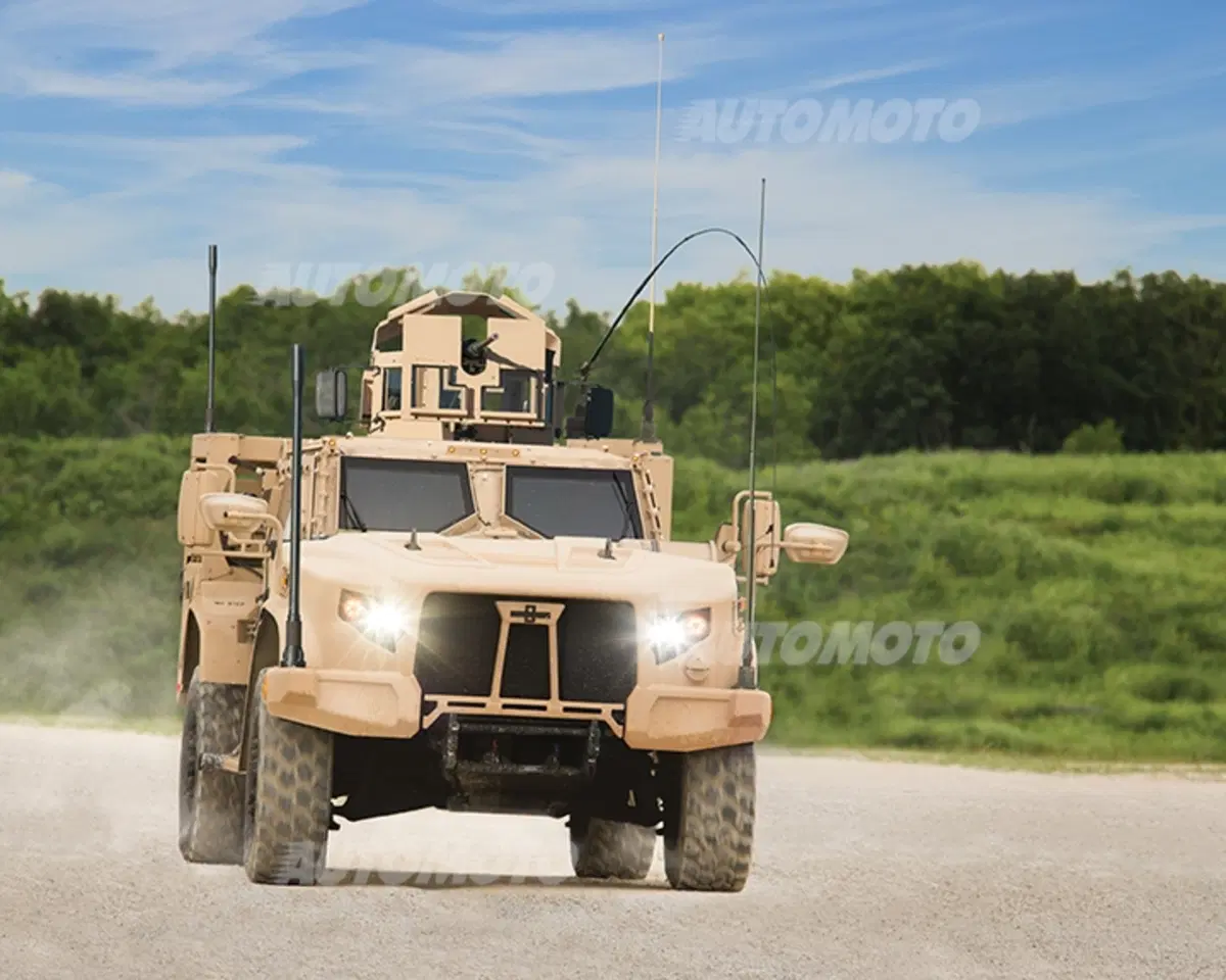 Oshkosh L-ATV, ecco il nuovo veicolo tattico dei Marines (15)