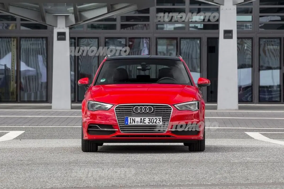 Audi A3 Sportback e-tron [VIDEO] (16)