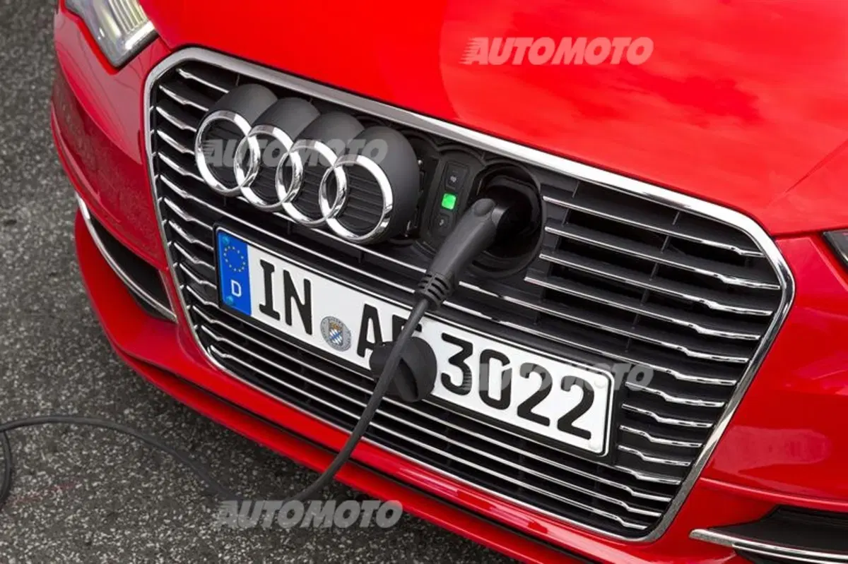 Audi A3 Sportback e-tron [VIDEO] (35)