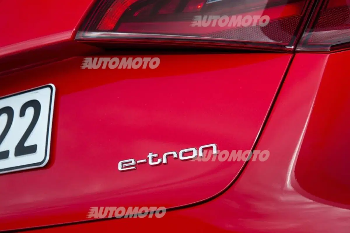 Audi A3 Sportback e-tron [VIDEO] (41)