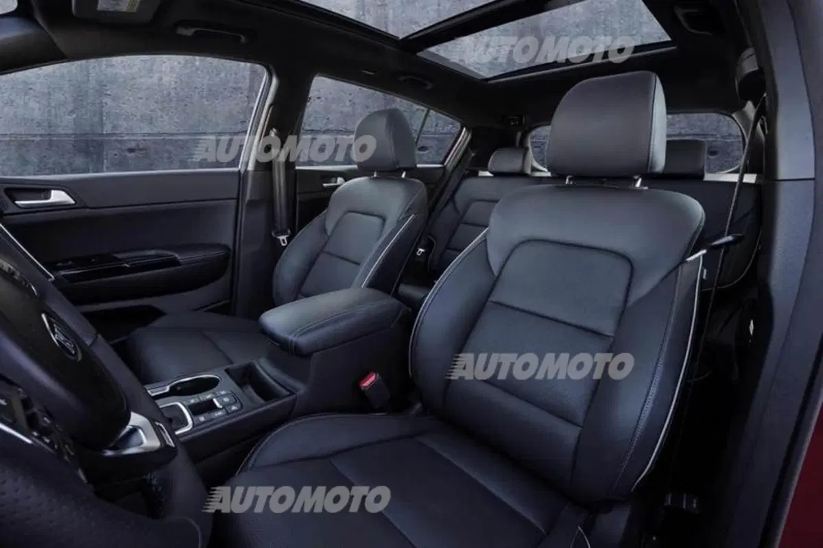 Nuova Kia Sportage: ecco gli interni e tutti i dettagli tecnici (6)
