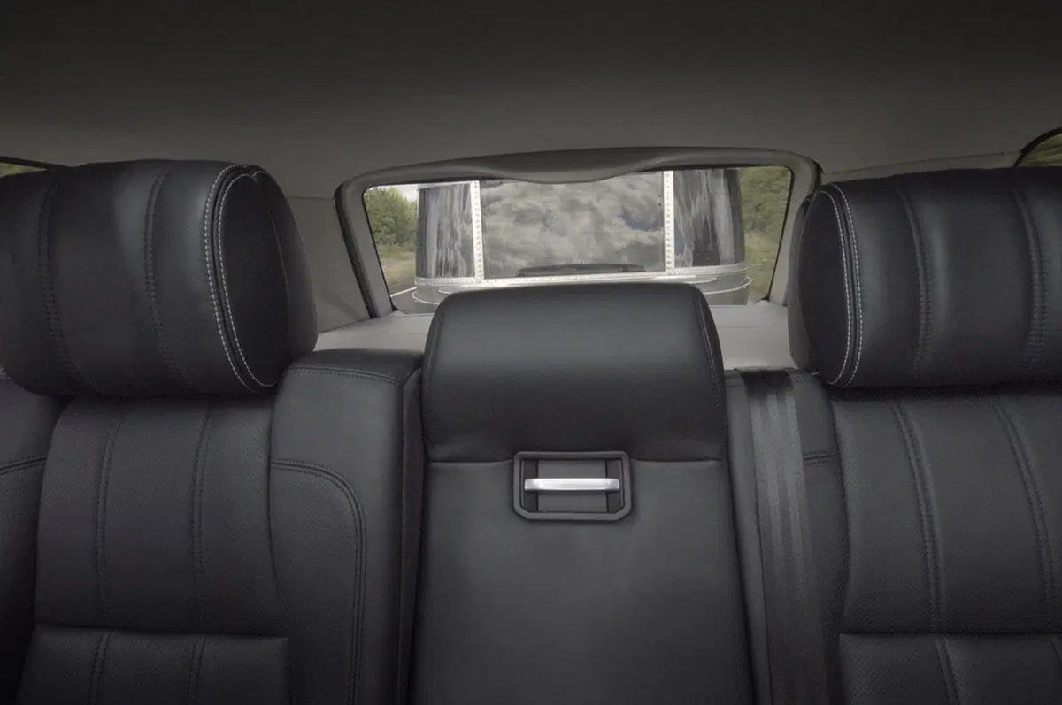 Land Rover Trasparent Trailer: quando il rimorchio diventa trasparente (8)