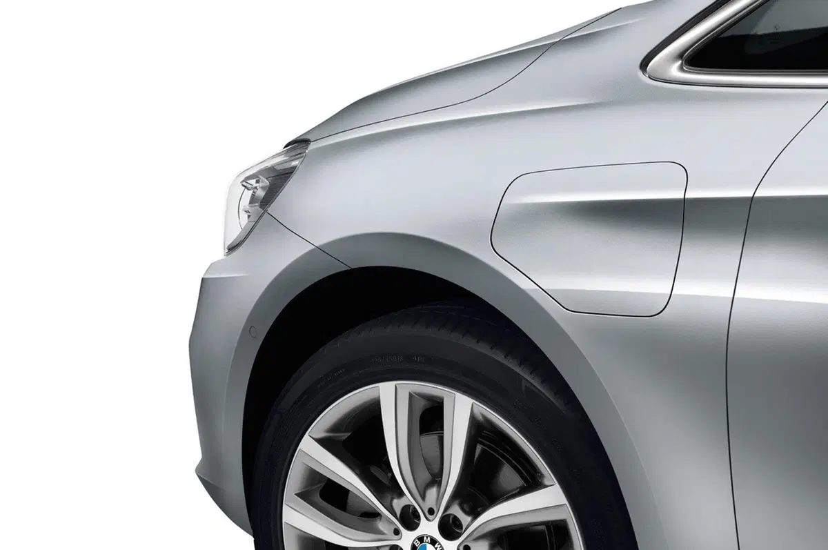 BMW 225xe: la Serie 2 Active Tourer diventa plug-in (17)