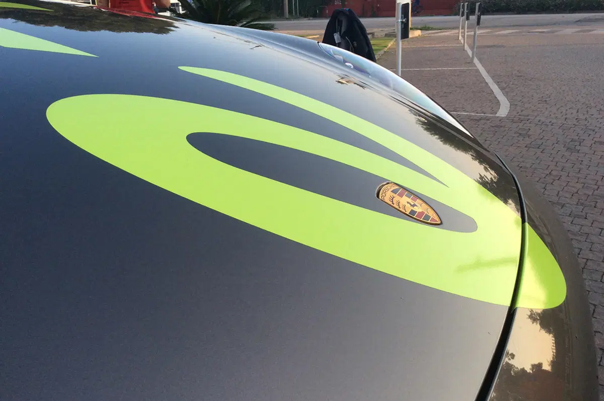 Porsche e-hybrid: sportività ed ecologia (8)