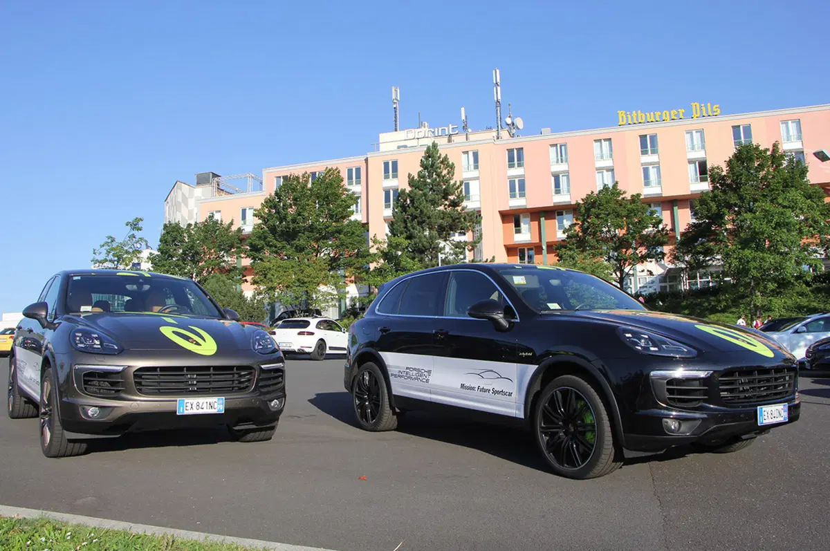 Porsche e-hybrid: sportività ed ecologia (31)