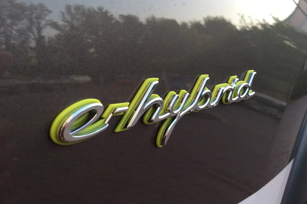 Porsche e-hybrid: sportività ed ecologia (32)