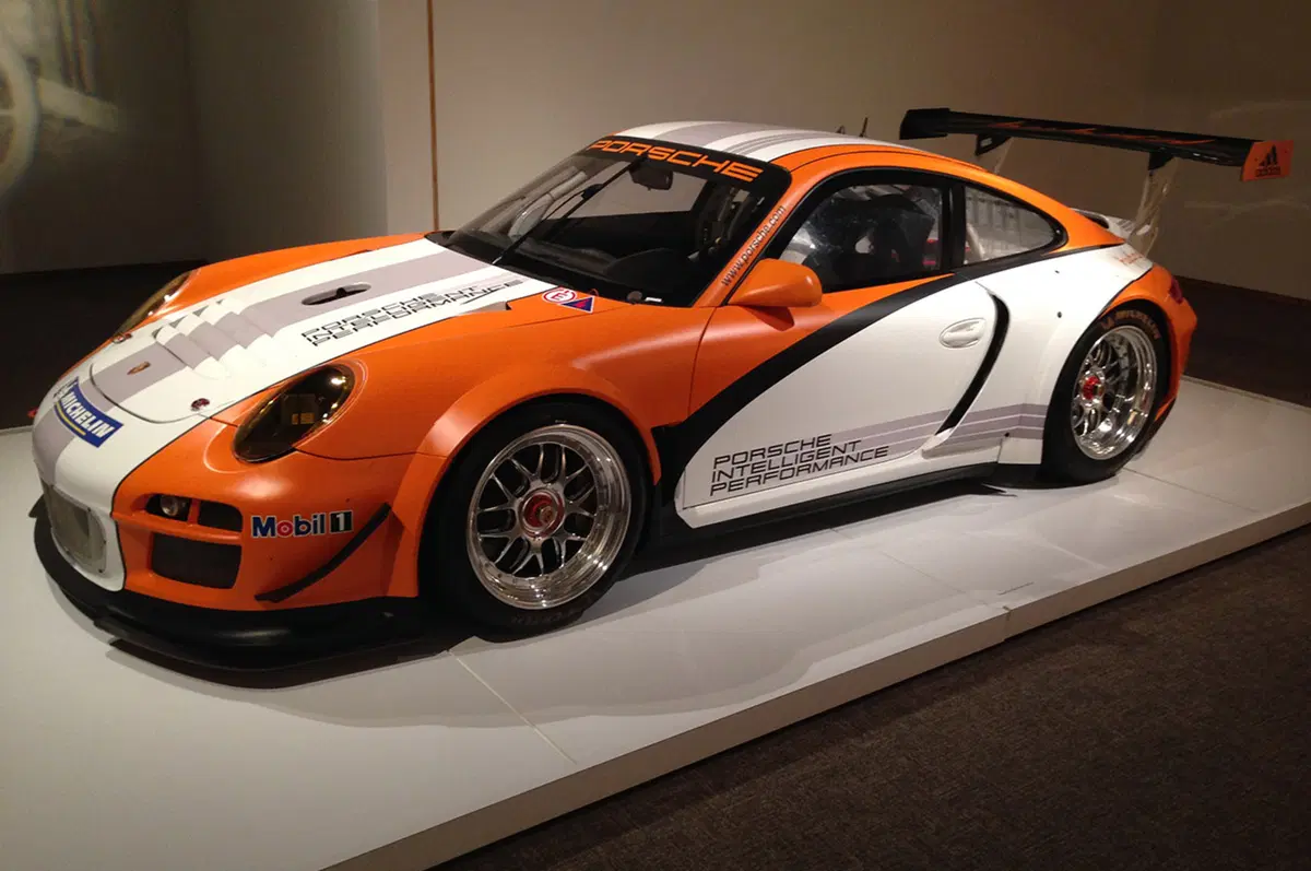 Porsche e-hybrid: sportività ed ecologia (38)