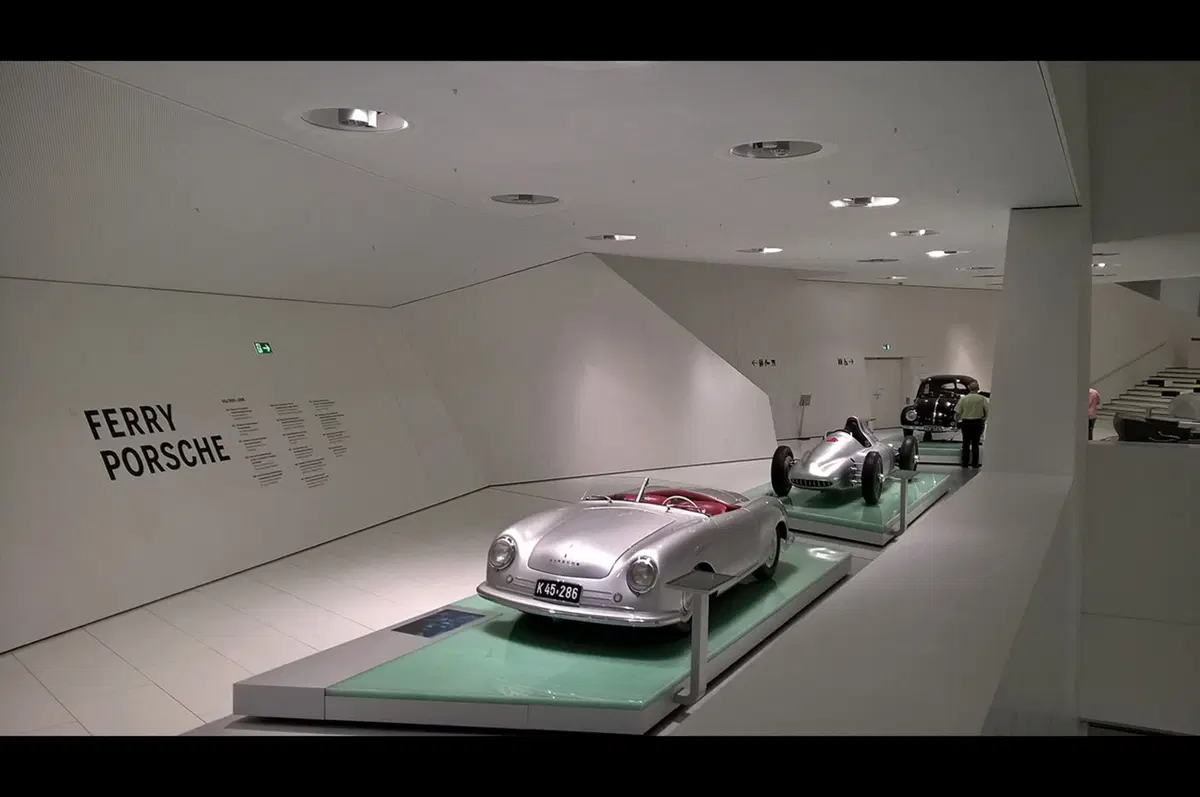 Porsche e-hybrid: sportività ed ecologia (50)