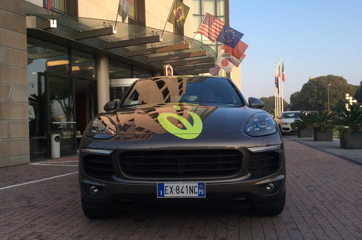 Porsche e-hybrid: sportività ed ecologia (71)