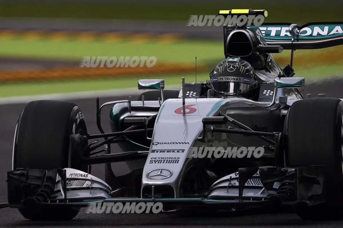 F1, Gp Monza 2015, la prima volta in Rosso di Vettel