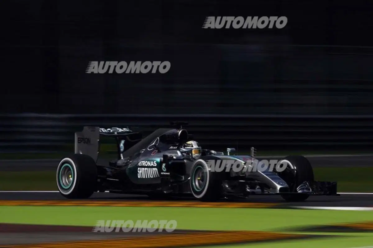 F1, Gp Monza 2015, la prima volta in Rosso di Vettel (2)