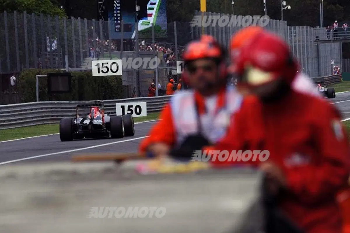 F1, Gp Monza 2015, la prima volta in Rosso di Vettel (26)