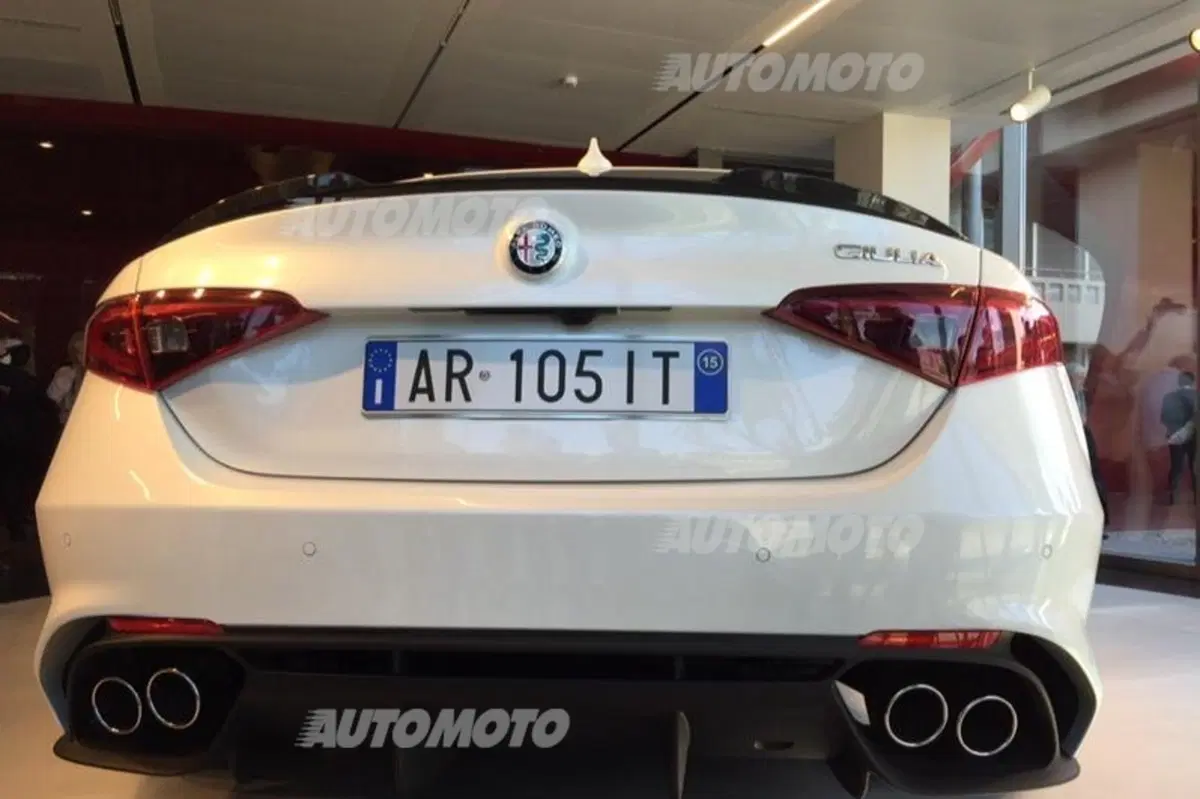 F1, GP d’Italia 2015. L’Alfa Romeo Giulia fa sognare i tifosi a Monza (10)