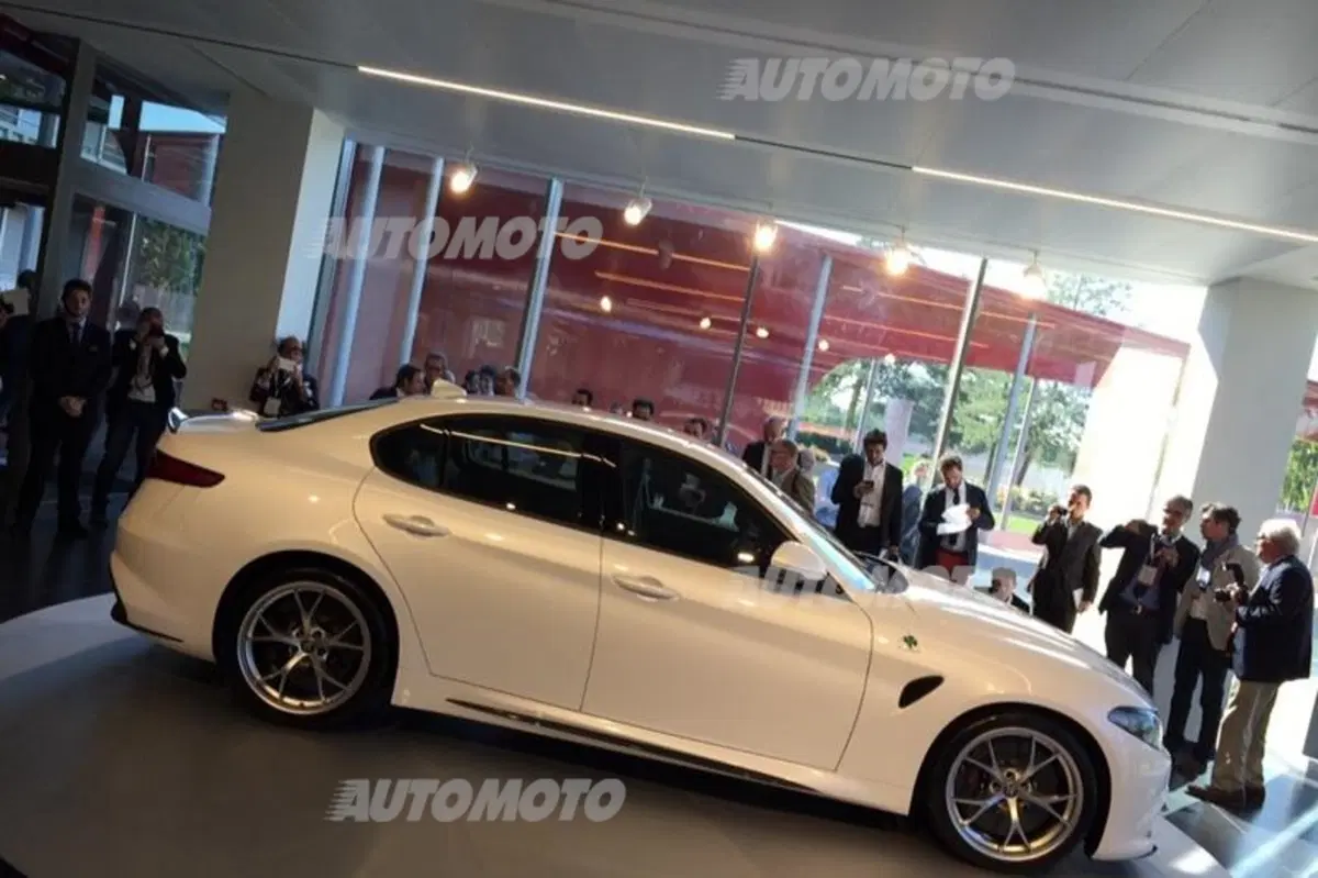 F1, GP d’Italia 2015. L’Alfa Romeo Giulia fa sognare i tifosi a Monza (17)