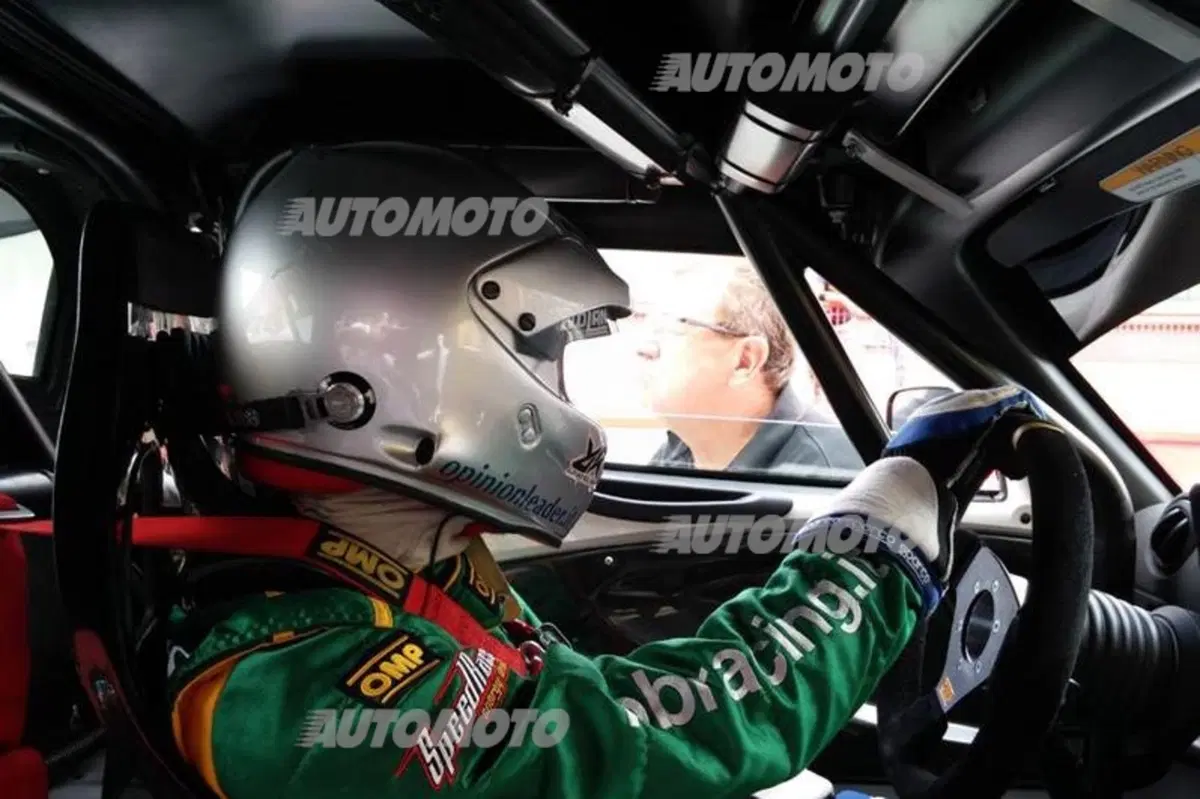 Lotus Cup Italia, vittoria al debutto per Marco Melandri al Mugello (2)