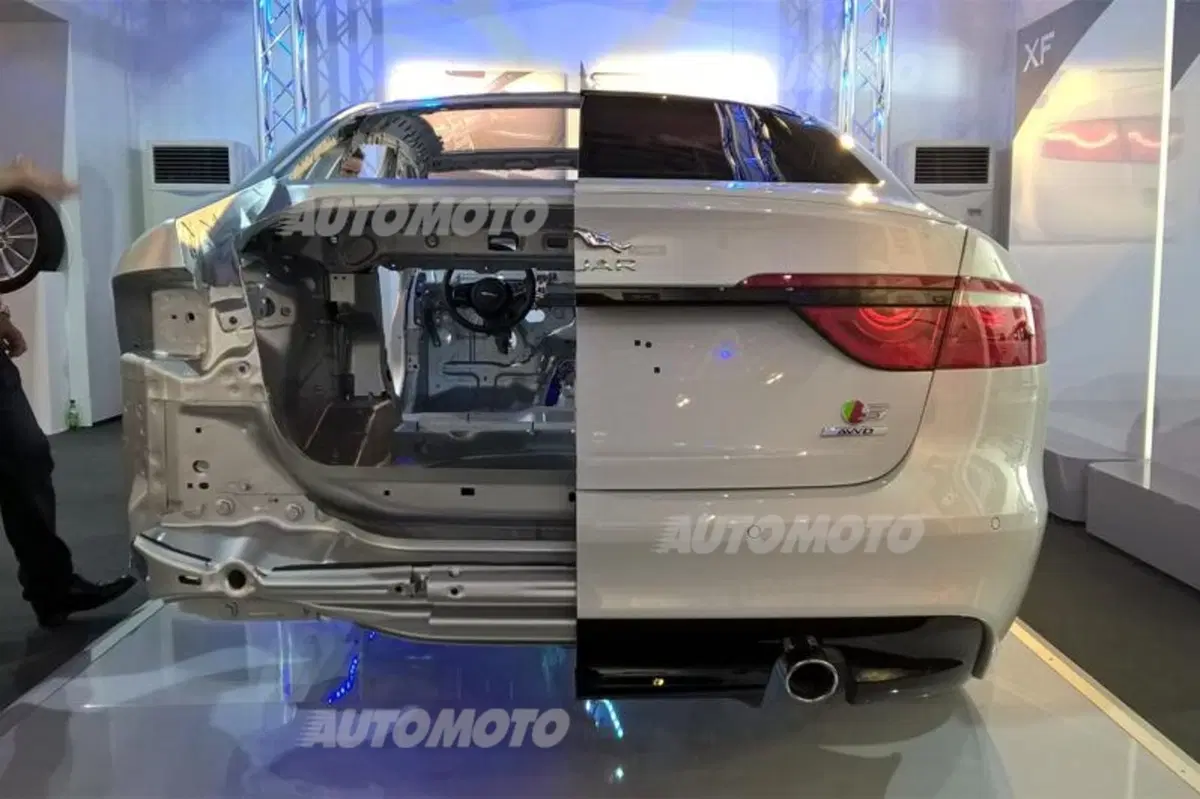 Capelett, Jaguar: «L'alluminio rende la nuova XF agile, sicura ed efficiente» (4)