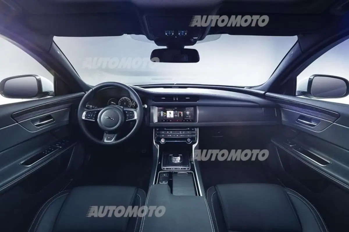 Capelett, Jaguar: «L'alluminio rende la nuova XF agile, sicura ed efficiente» (20)