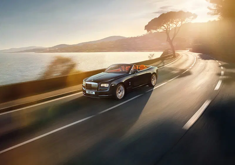 Rolls-Royce Dawn: l'alba di una nuova era per lo Spirit of Ecstasy