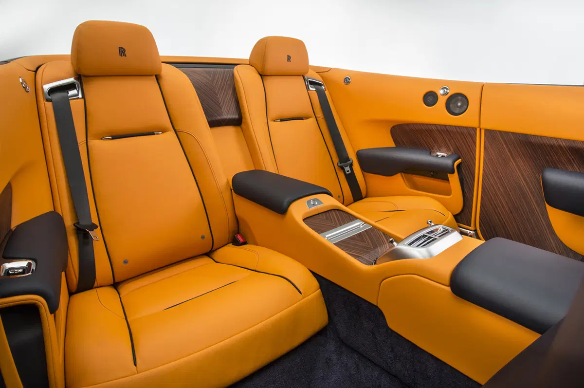 Rolls-Royce Dawn: l'alba di una nuova era per lo Spirit of Ecstasy (5)