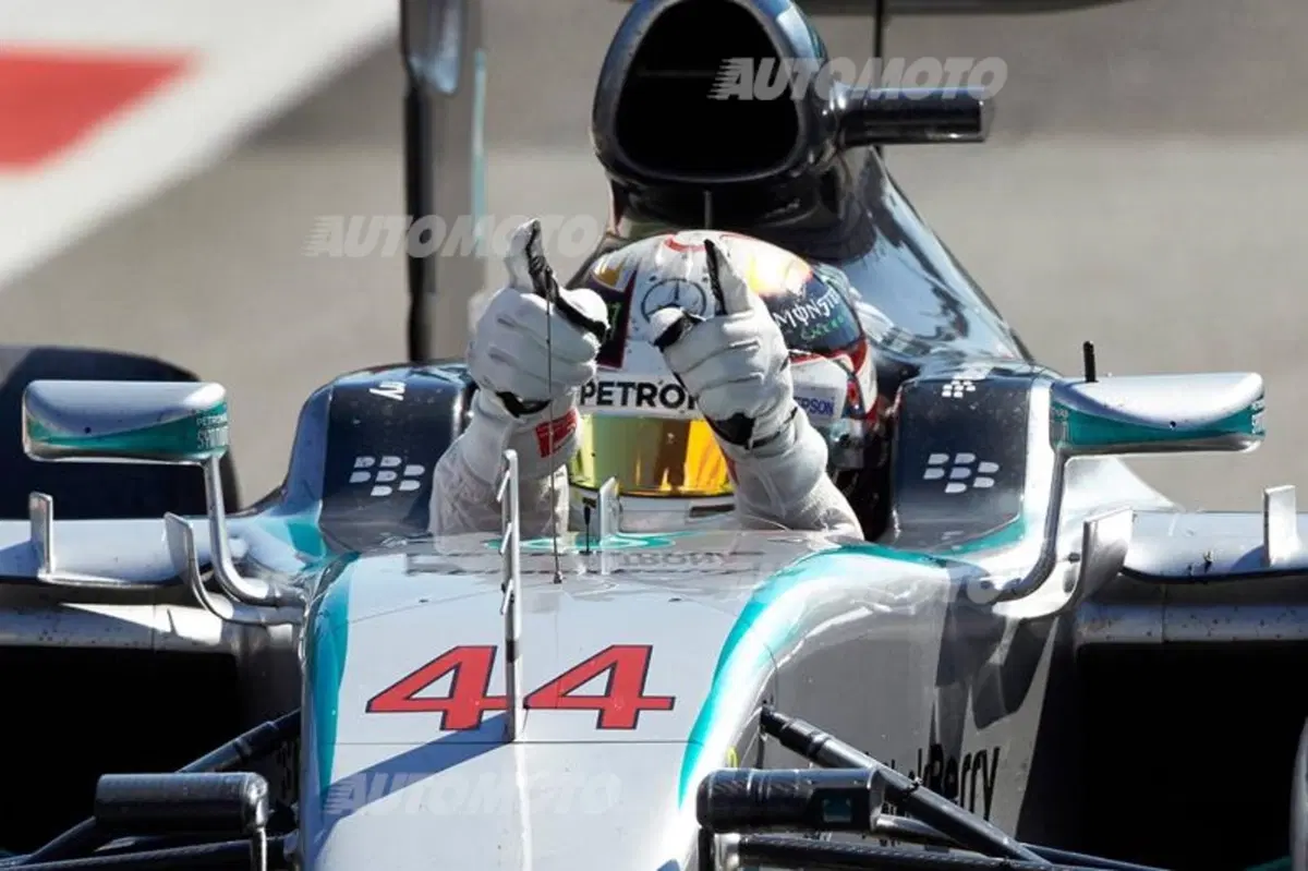 Hamilton: «La passione Ferrari scorre nelle vene degli Italiani. Li ammiro»
