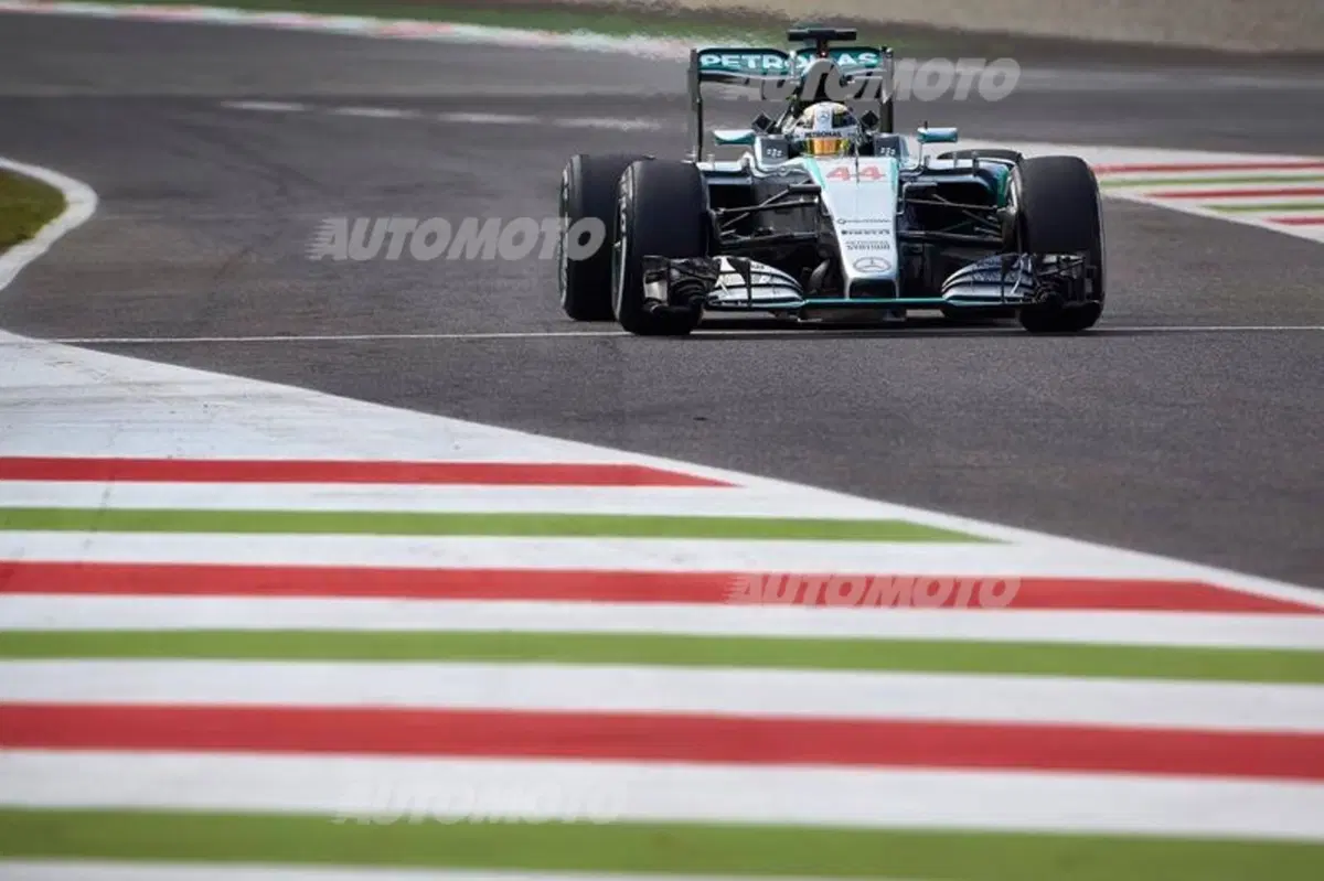 Hamilton: «La passione Ferrari scorre nelle vene degli Italiani. Li ammiro» (6)