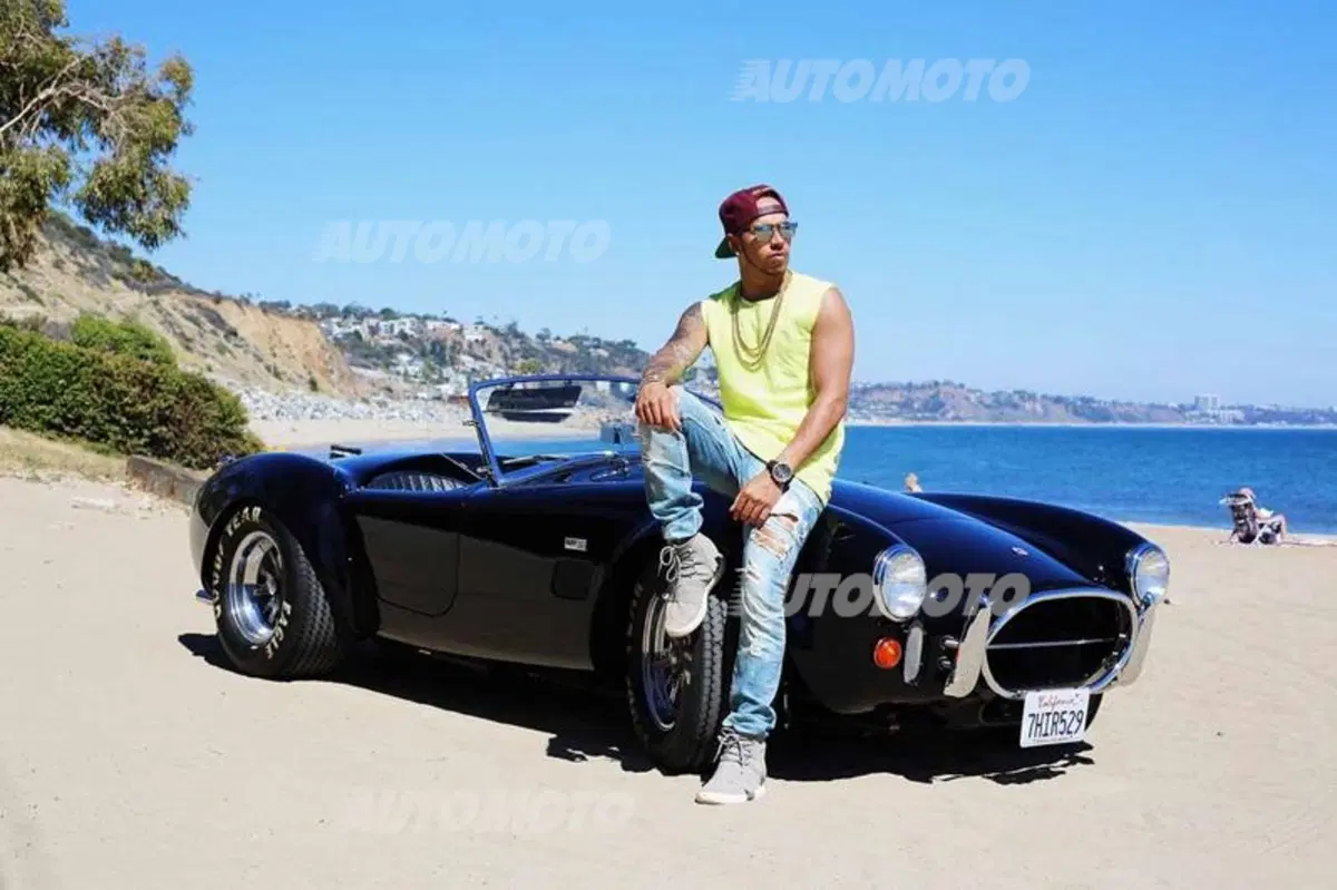 Hamilton: «La passione Ferrari scorre nelle vene degli Italiani. Li ammiro» (12)