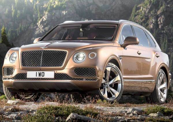 Bentley Bentayga: ecco il SUV da 301 km/h