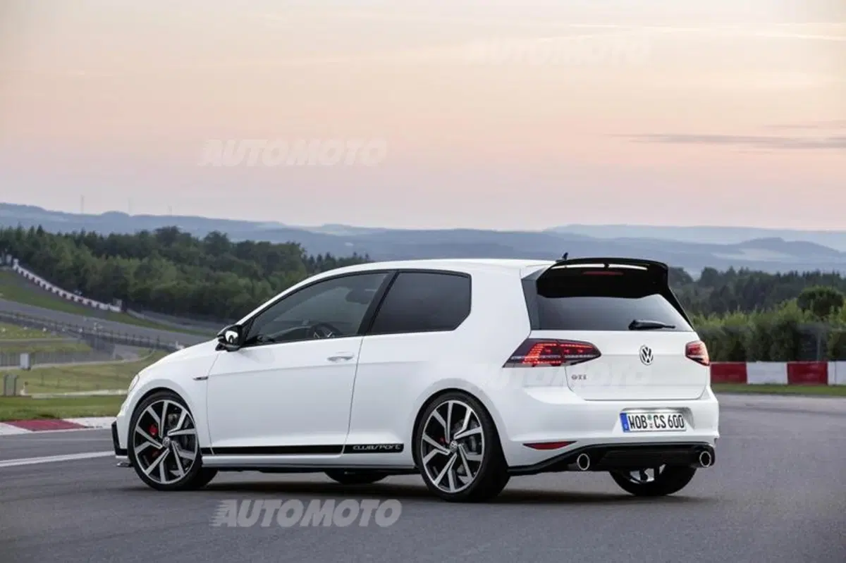 Volkswagen Golf GTI Clubsport: con 265 CV e overboost spaventa la "R" (5)